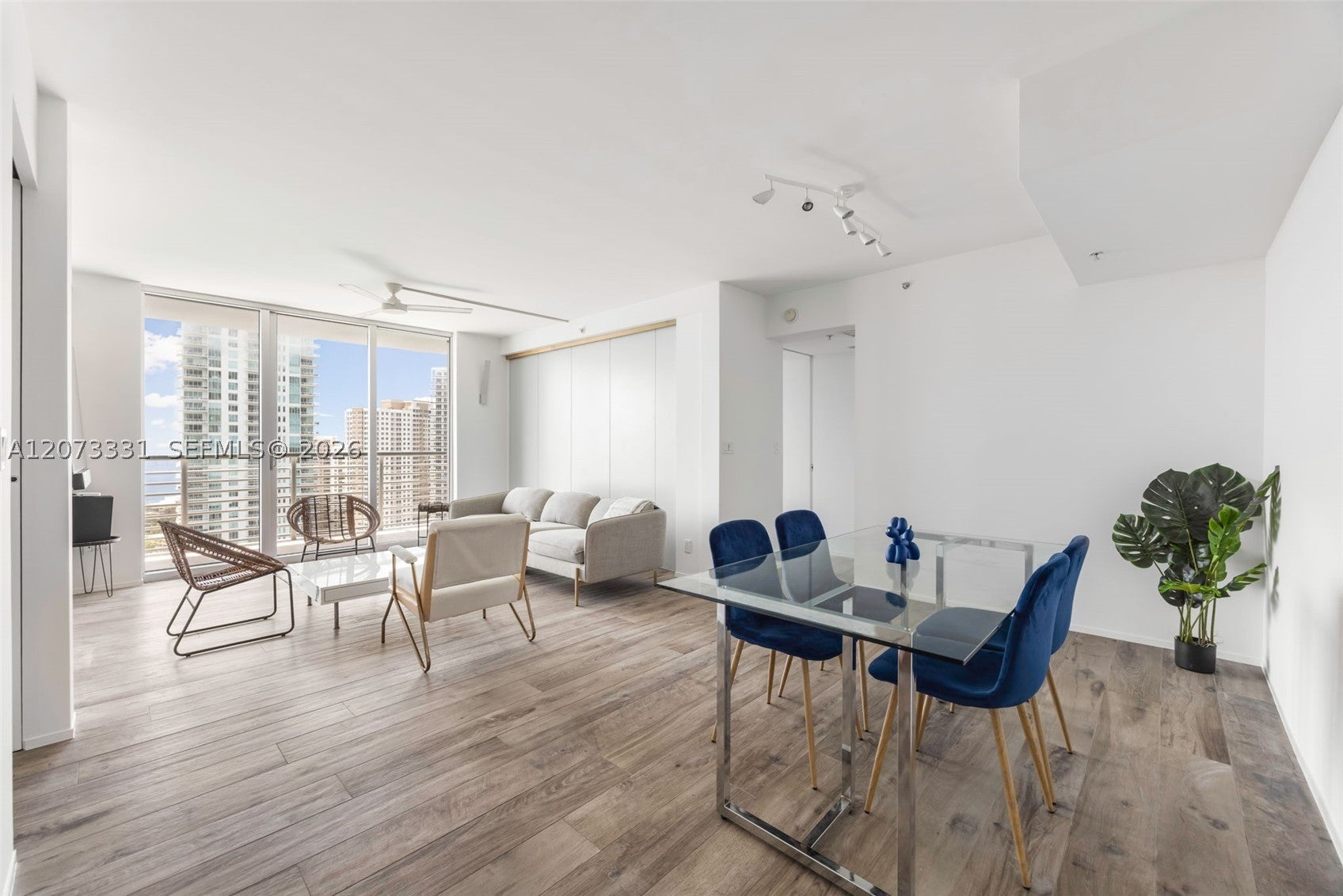 335 S Biscayne Blvd 2805