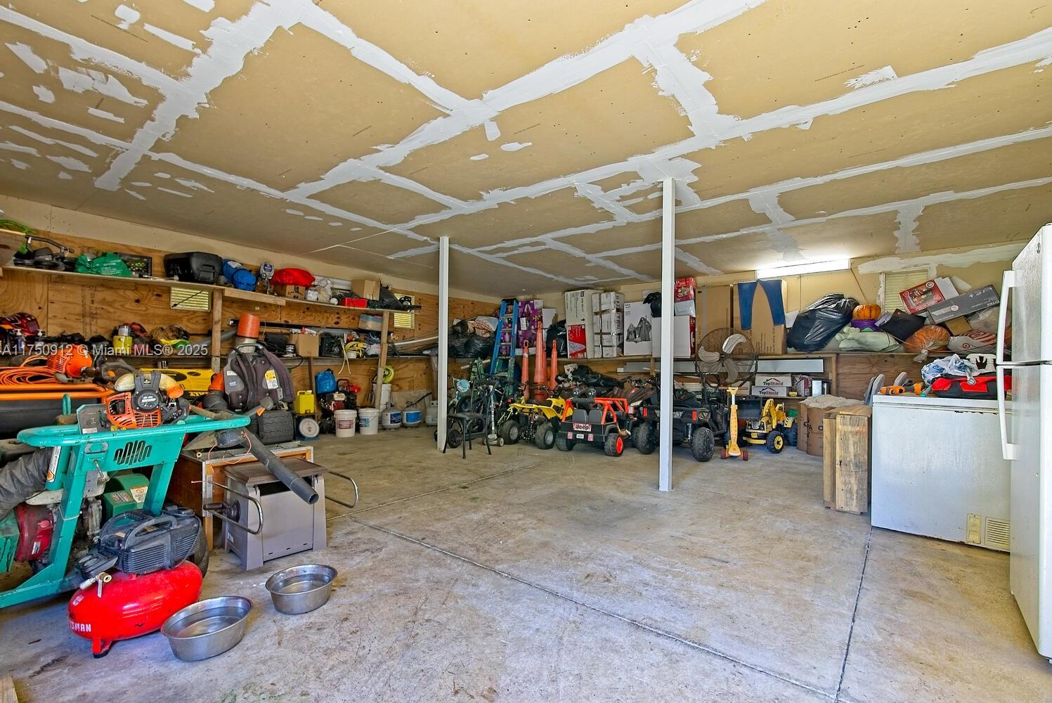 REDLANDS - Residential