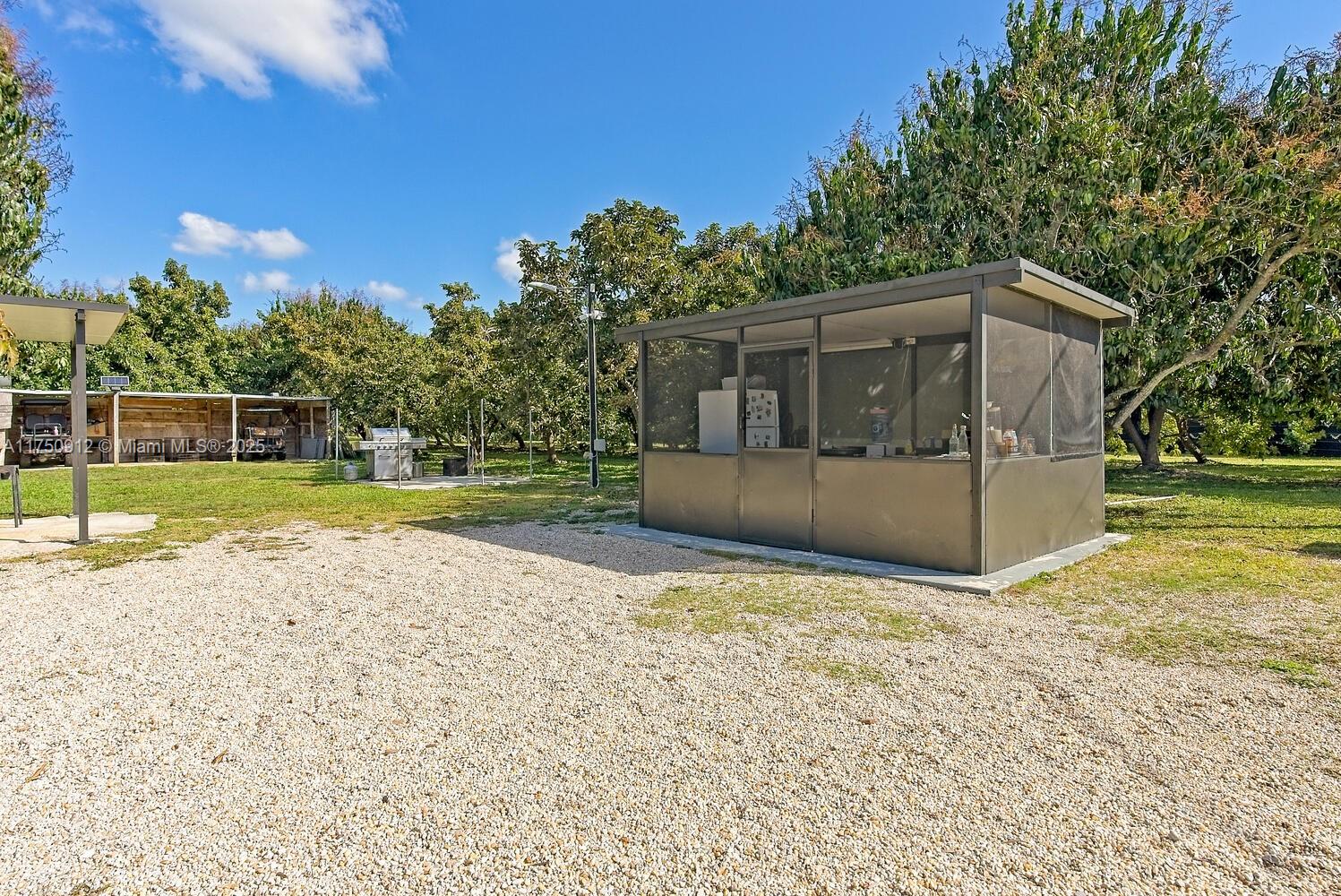 REDLANDS - Residential