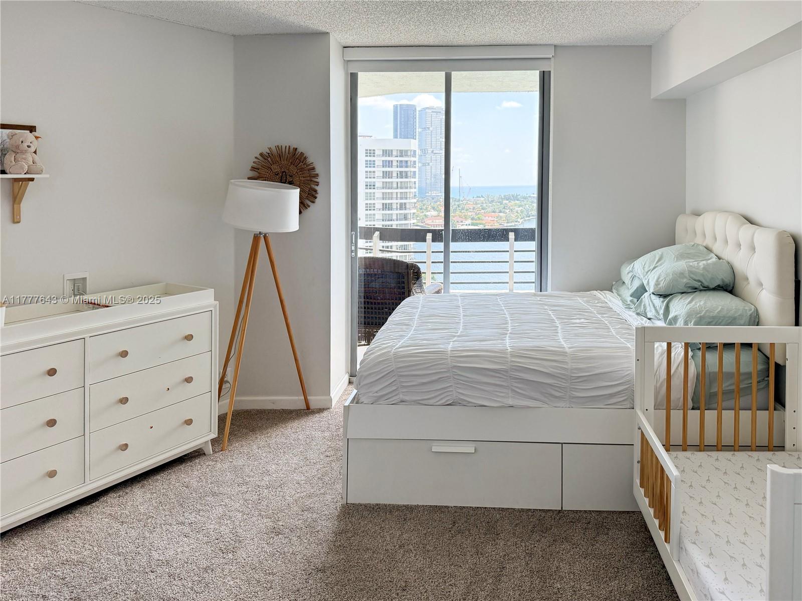 MYSTIC POINTE TOWER 500 C - Residential