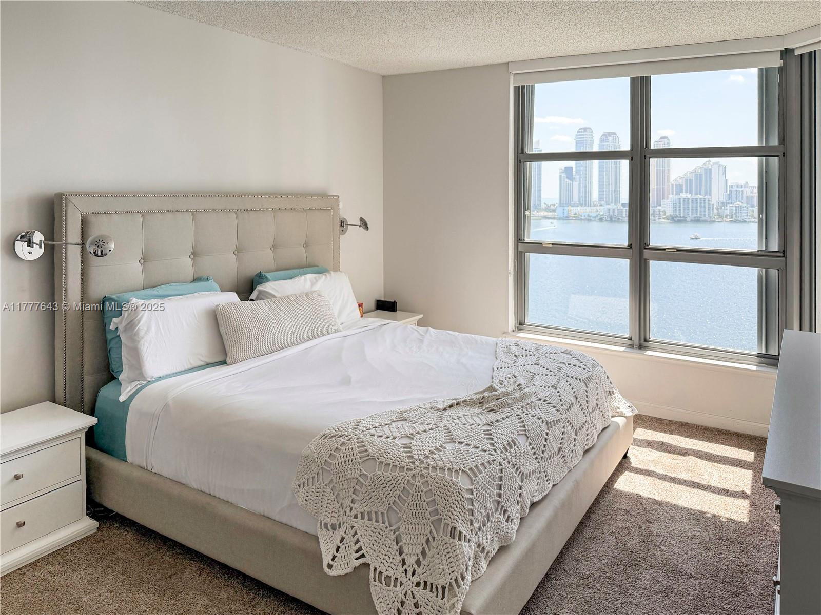 MYSTIC POINTE TOWER 500 C - Residential