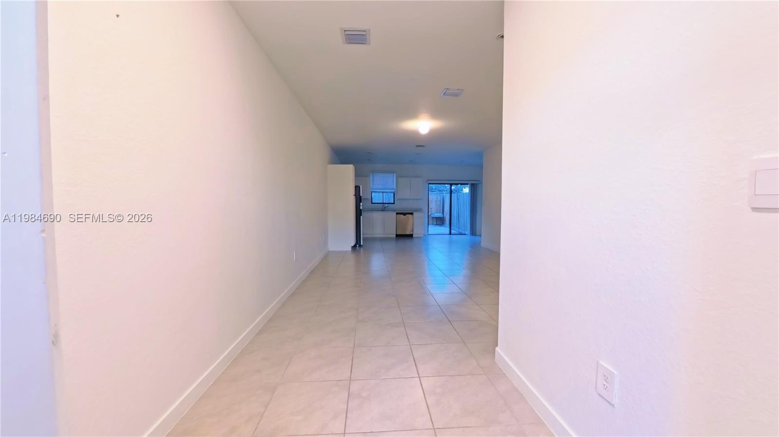 PALM CAY - Residential