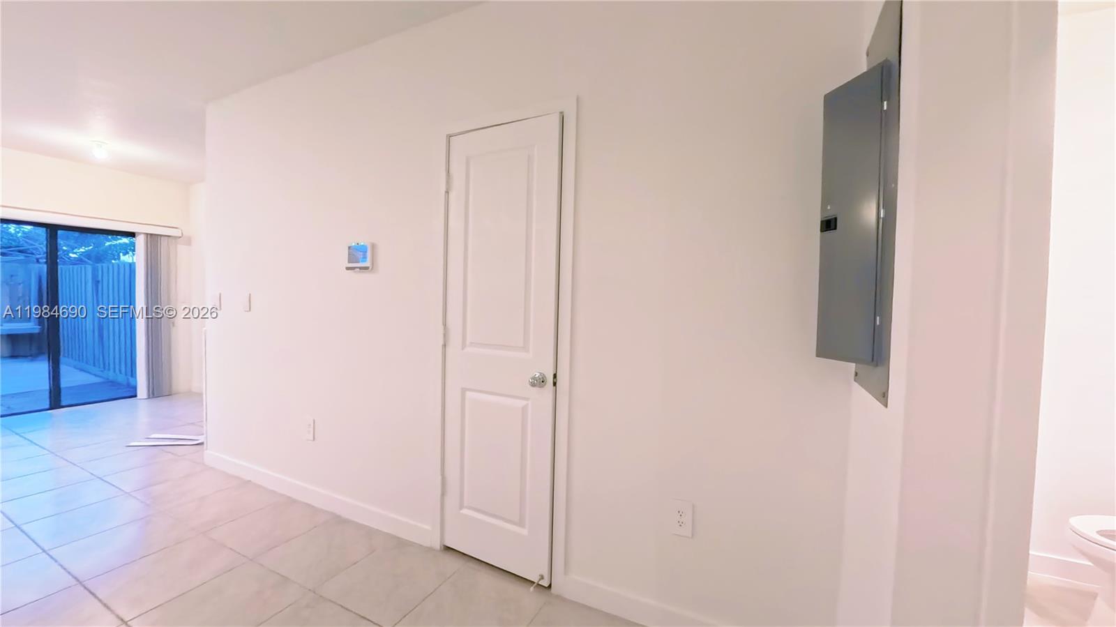 PALM CAY - Residential