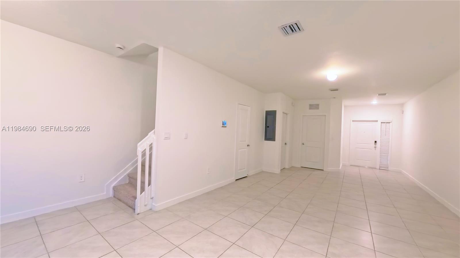 PALM CAY - Residential