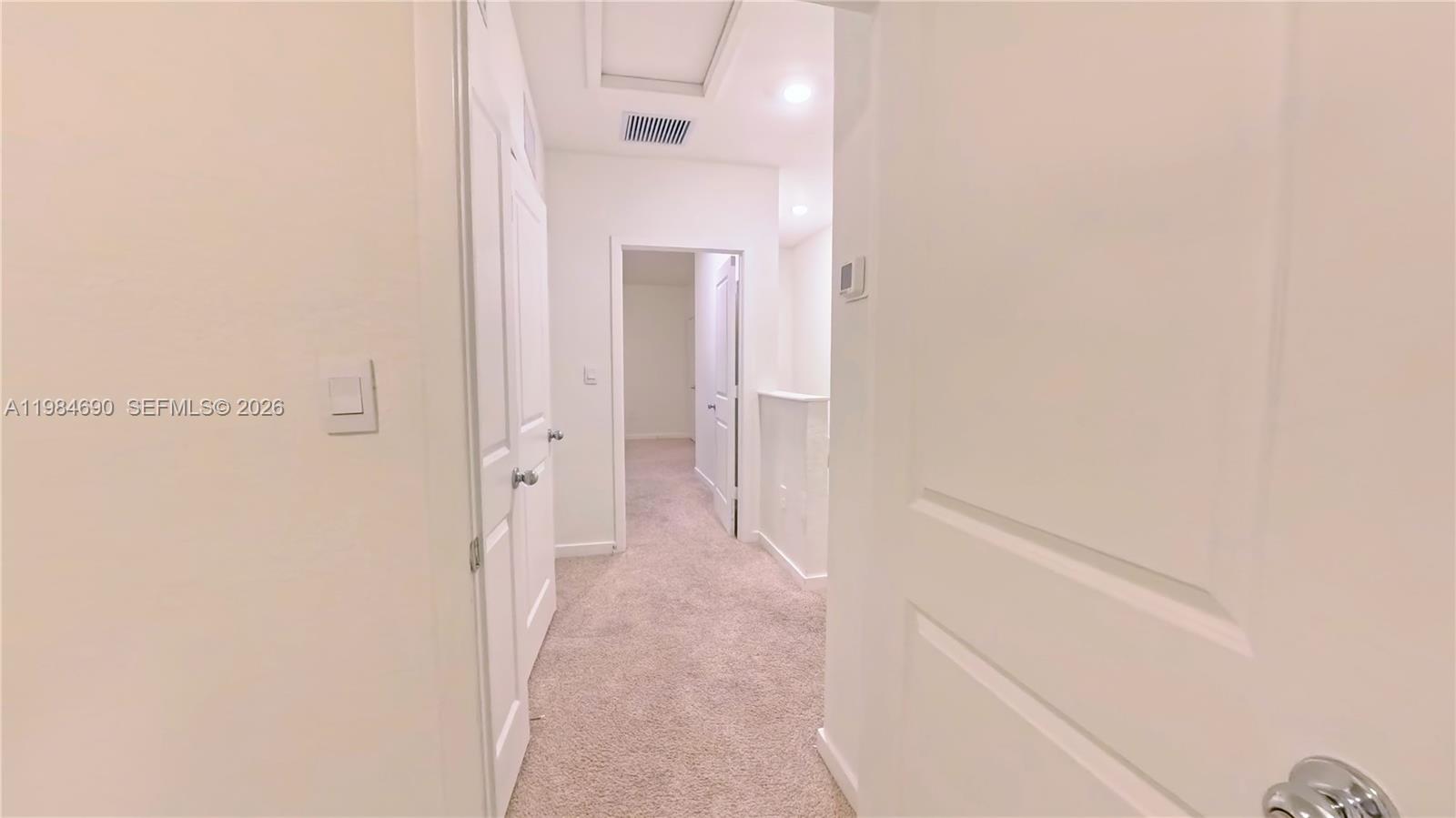 PALM CAY - Residential