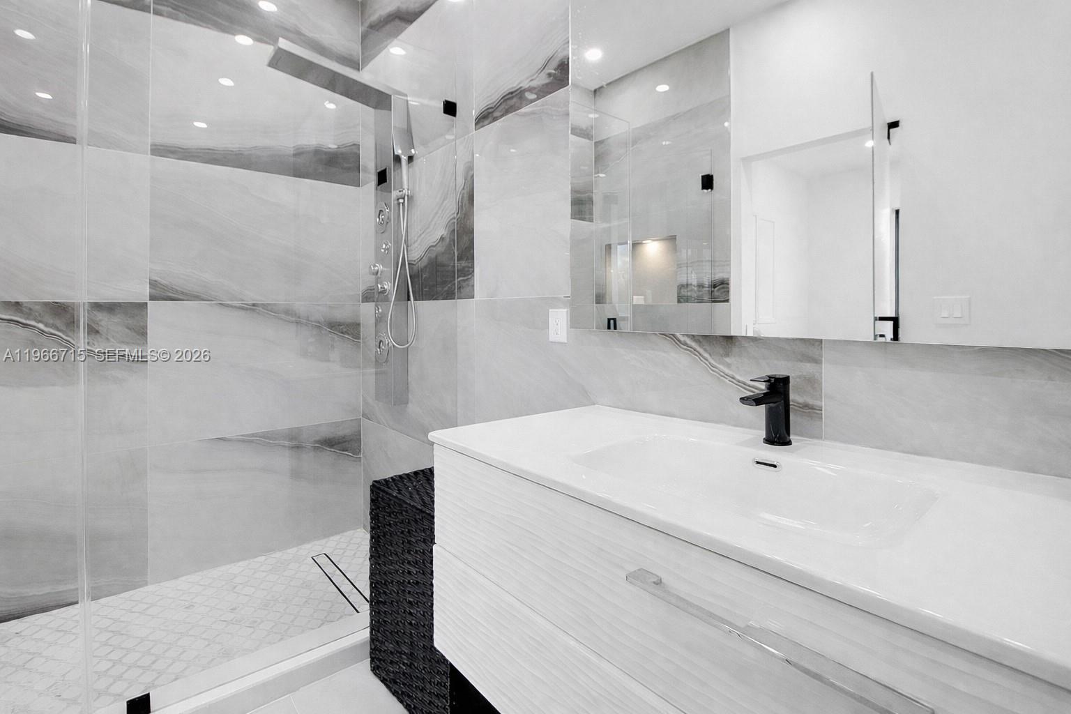 J G HEADS FARMS UNIT A - Residential