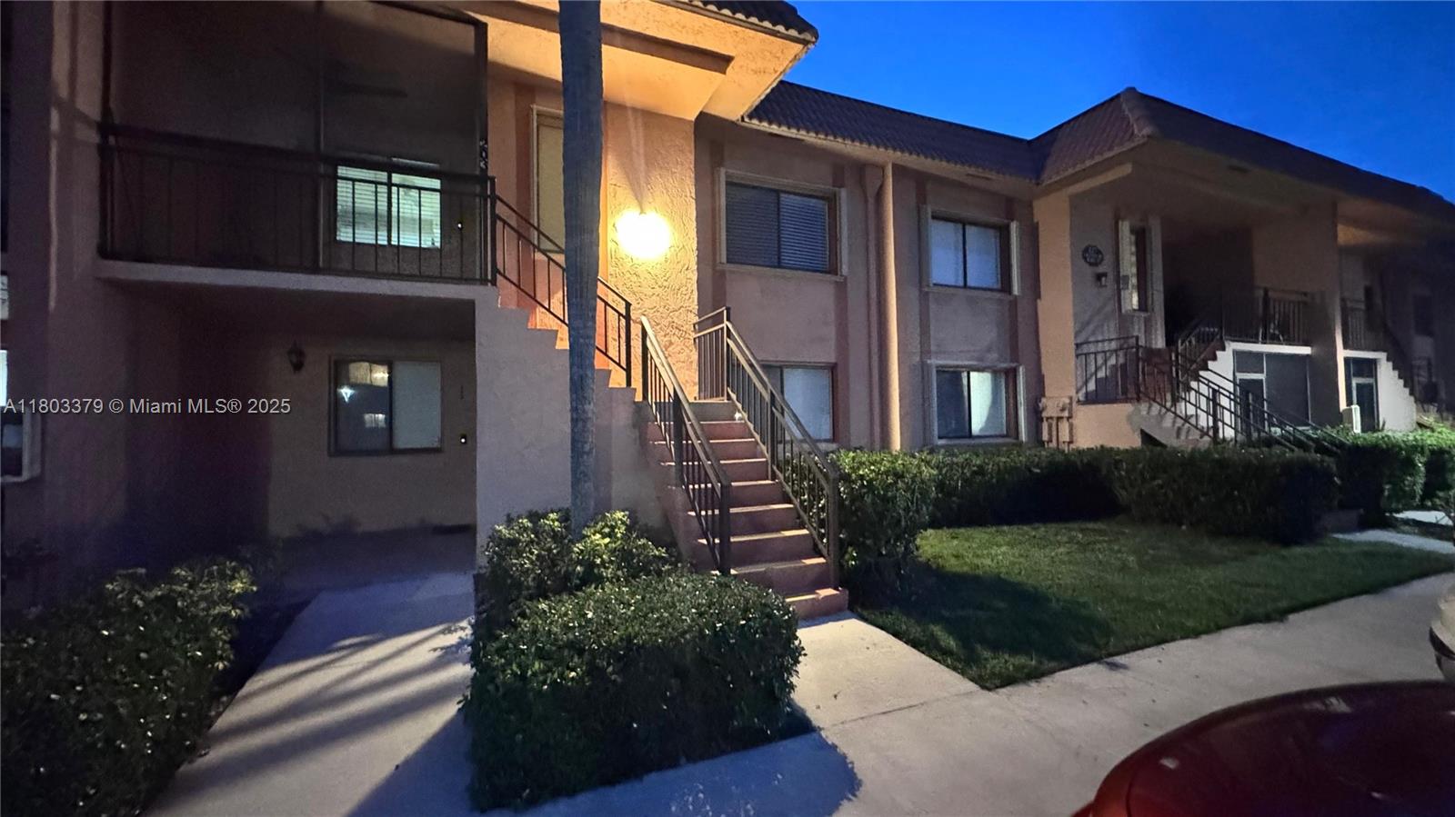 Rental Property at 227 Lakeview Dr 103, Weston, Broward County, Florida - Bedrooms: 2 
Bathrooms: 2  - $2,500 MO.