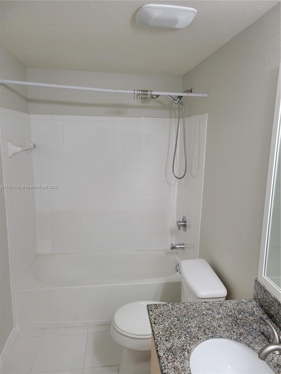 AVENTINE AT MIRAMAR CONDO - Residential Lease