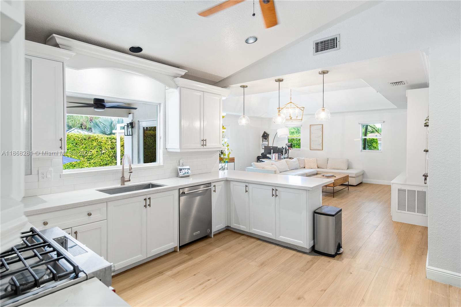 OLD CUTLER GARDENS - Residential Lease