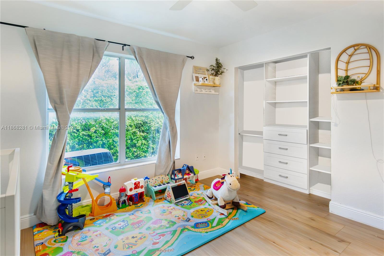 OLD CUTLER GARDENS - Residential Lease