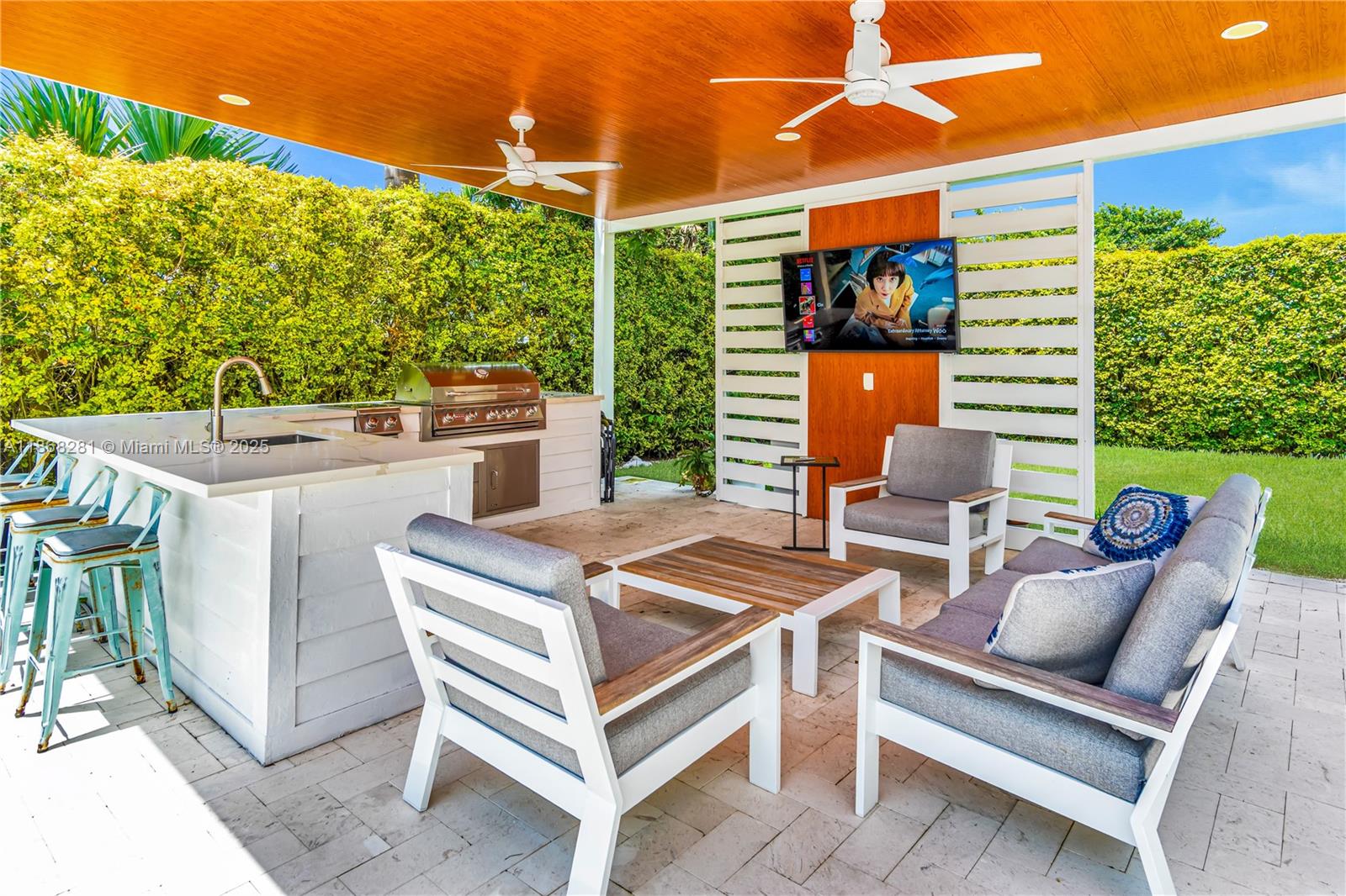 OLD CUTLER GARDENS - Residential Lease