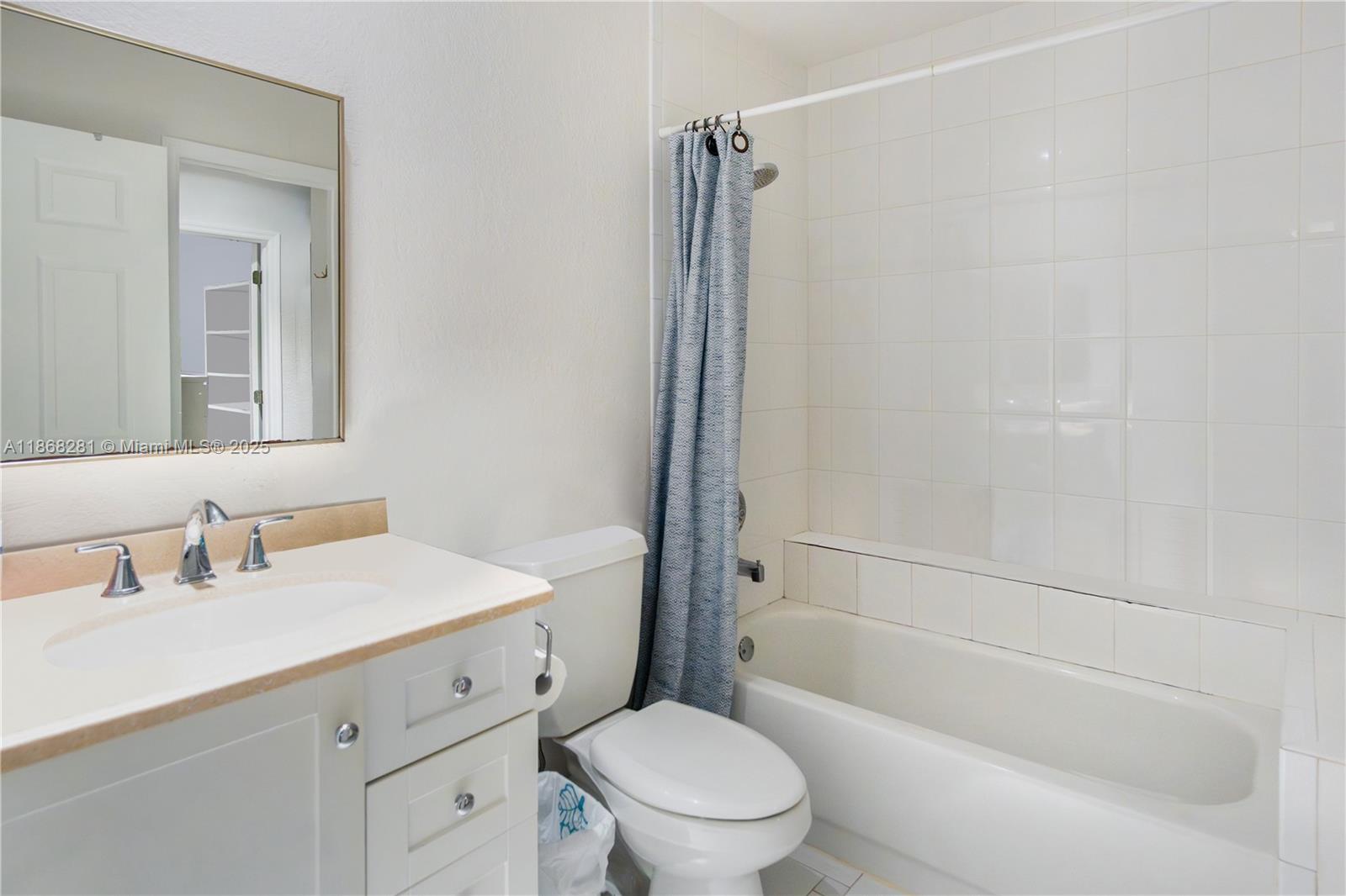 OLD CUTLER GARDENS - Residential Lease