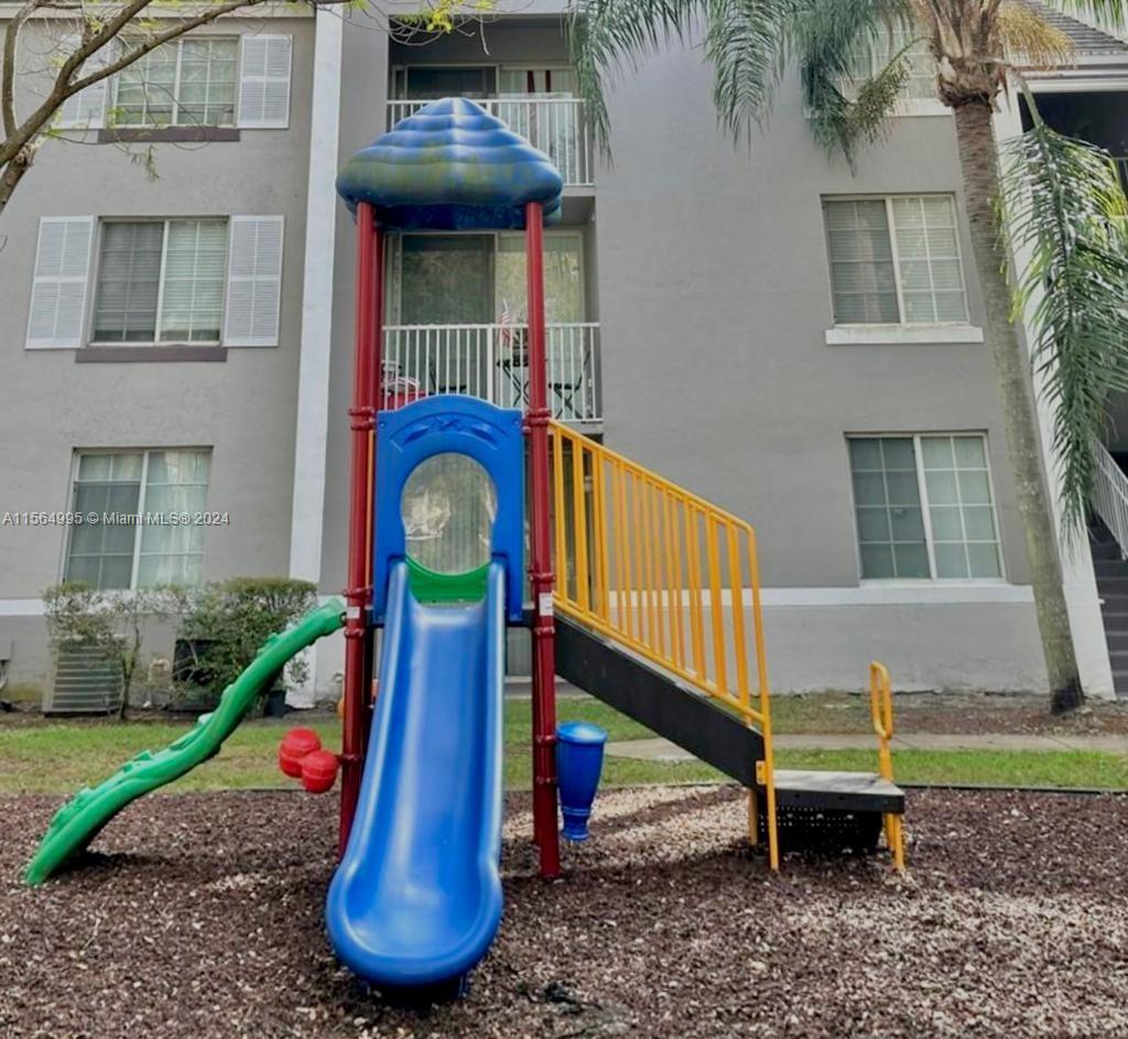 DEVONAIRE CONDO AT PEMBRO - Residential Lease