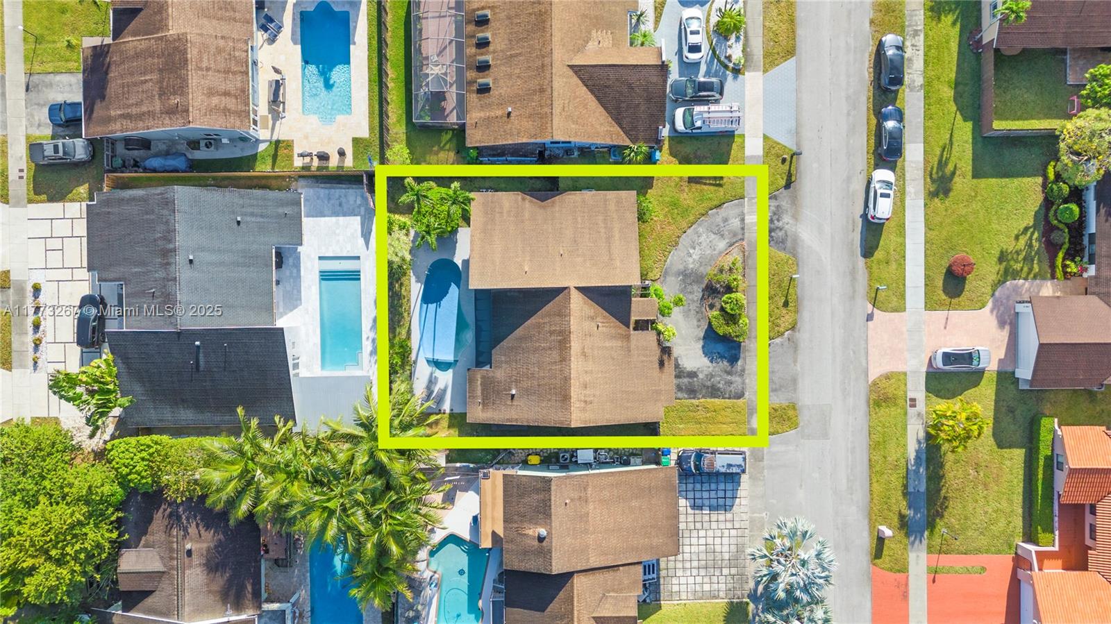 Property for Sale at 13921 Sw 109th St, Miami, Broward County, Florida - Bedrooms: 4 
Bathrooms: 2  - $735,000