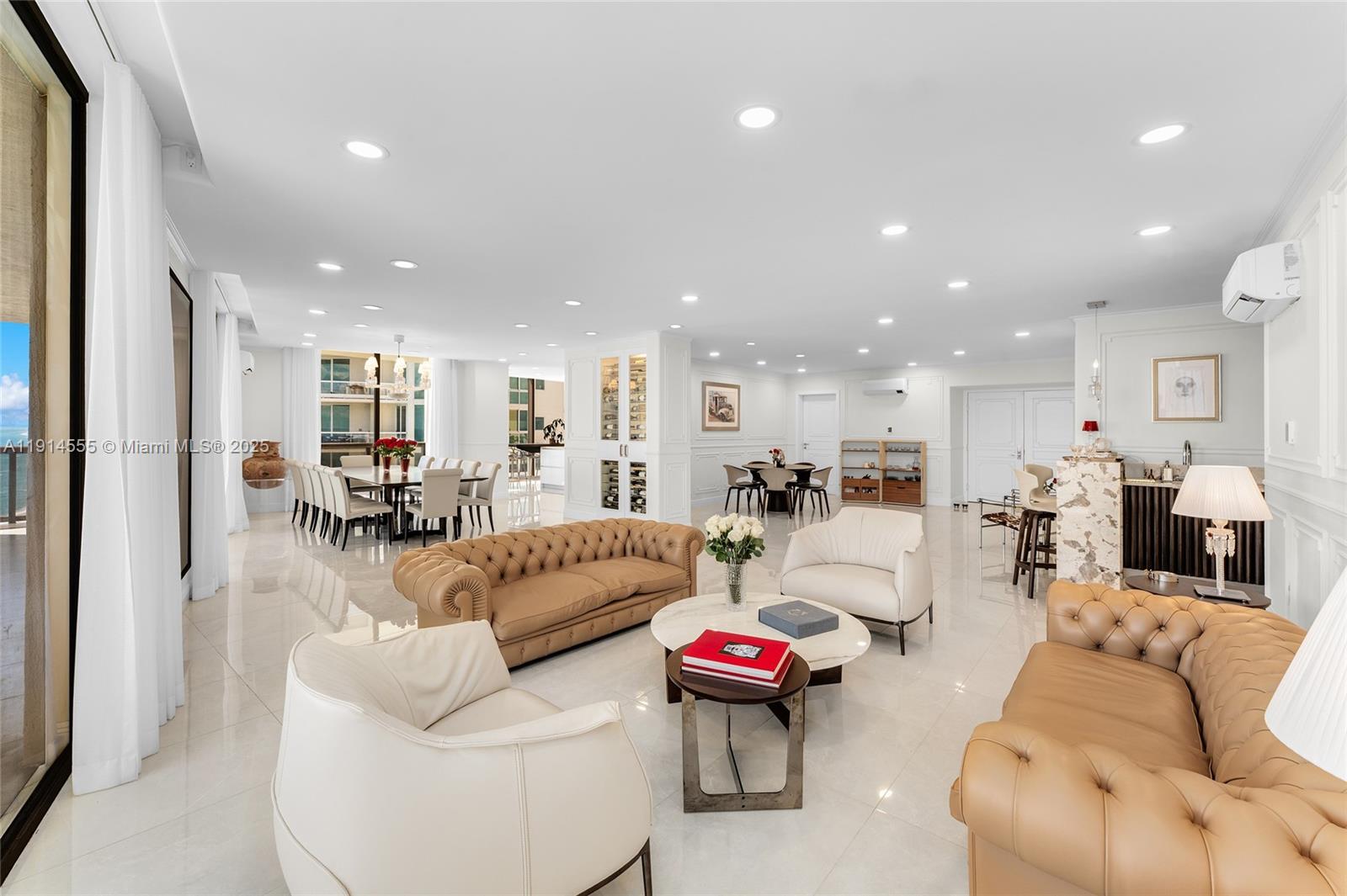 16275 Collins Ave UPH1