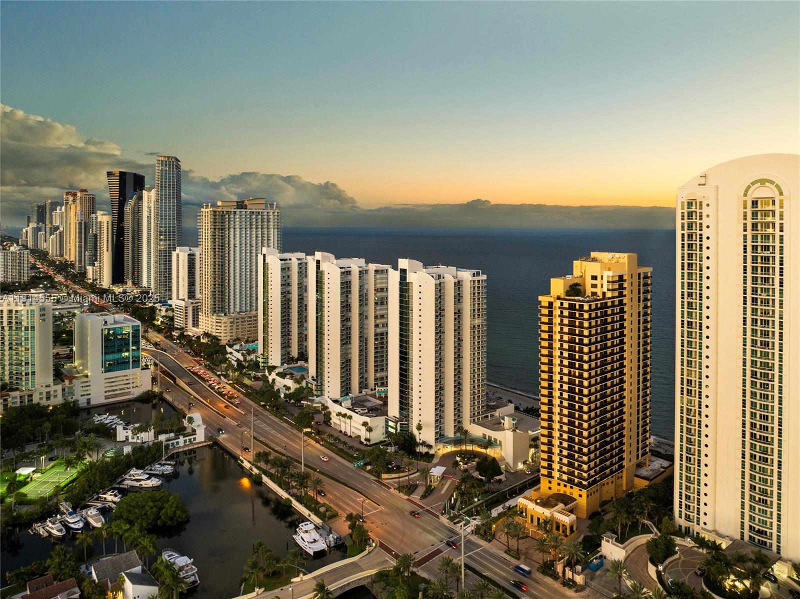 SAYAN CONDO - Residential