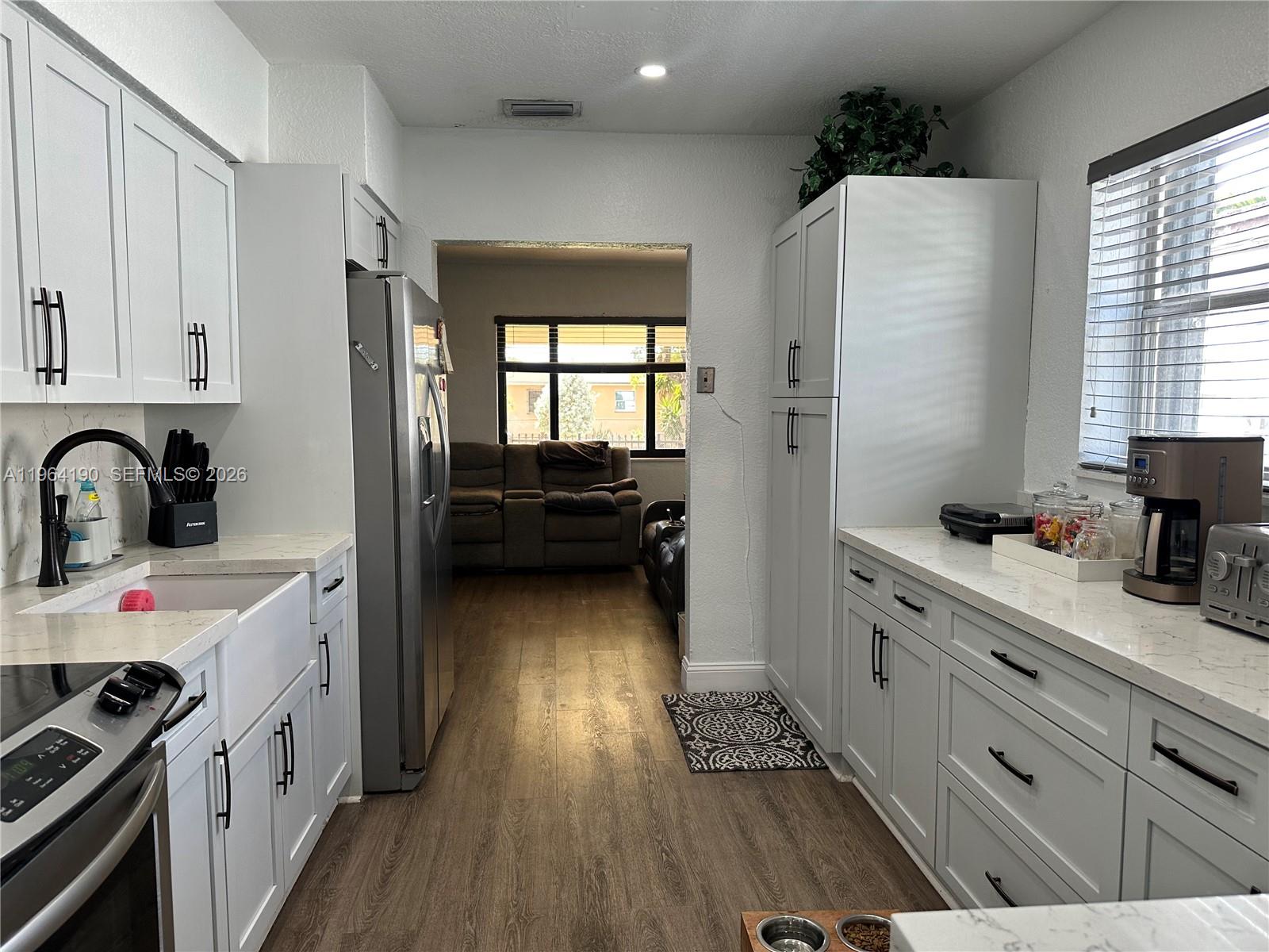 INGLESIDE PARK - Residential