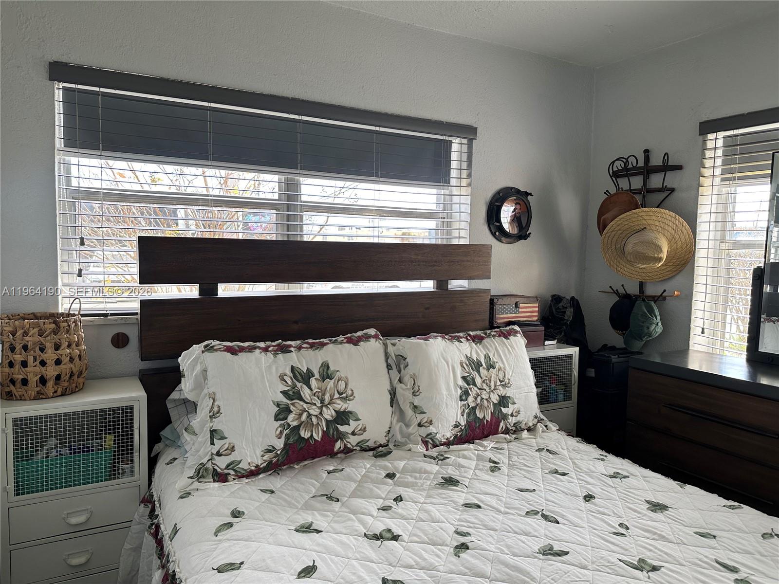 INGLESIDE PARK - Residential