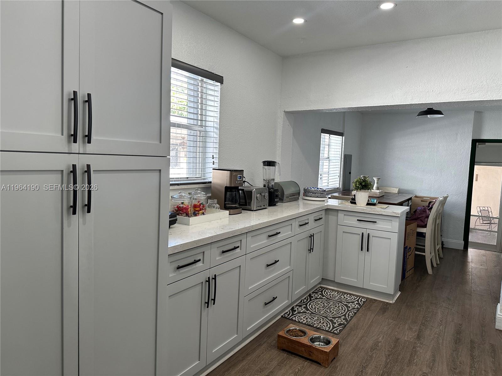 INGLESIDE PARK - Residential