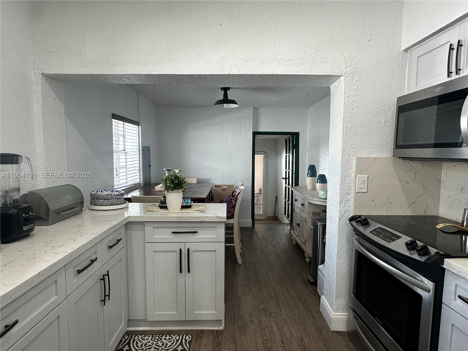 INGLESIDE PARK - Residential