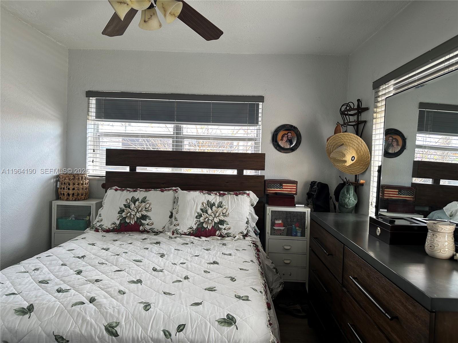 INGLESIDE PARK - Residential