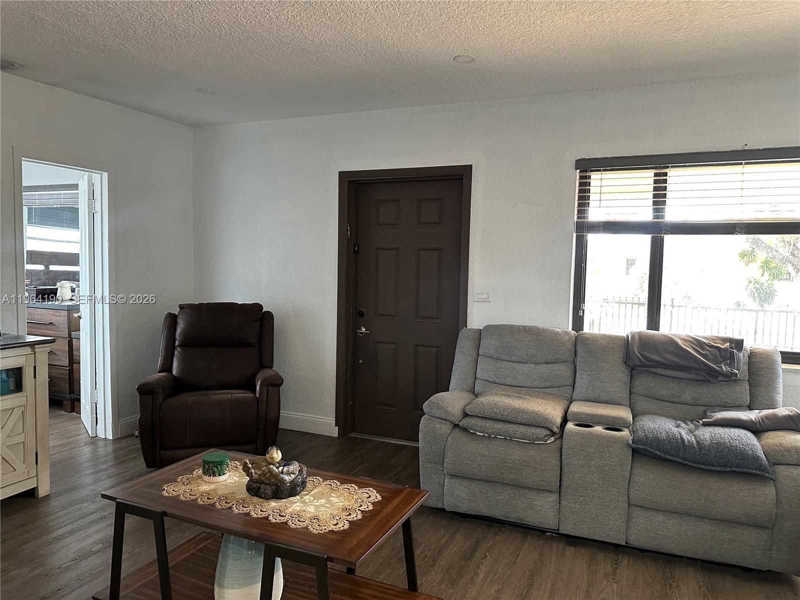 INGLESIDE PARK - Residential