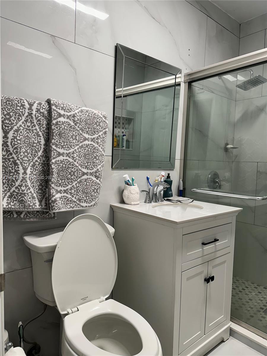 INGLESIDE PARK - Residential