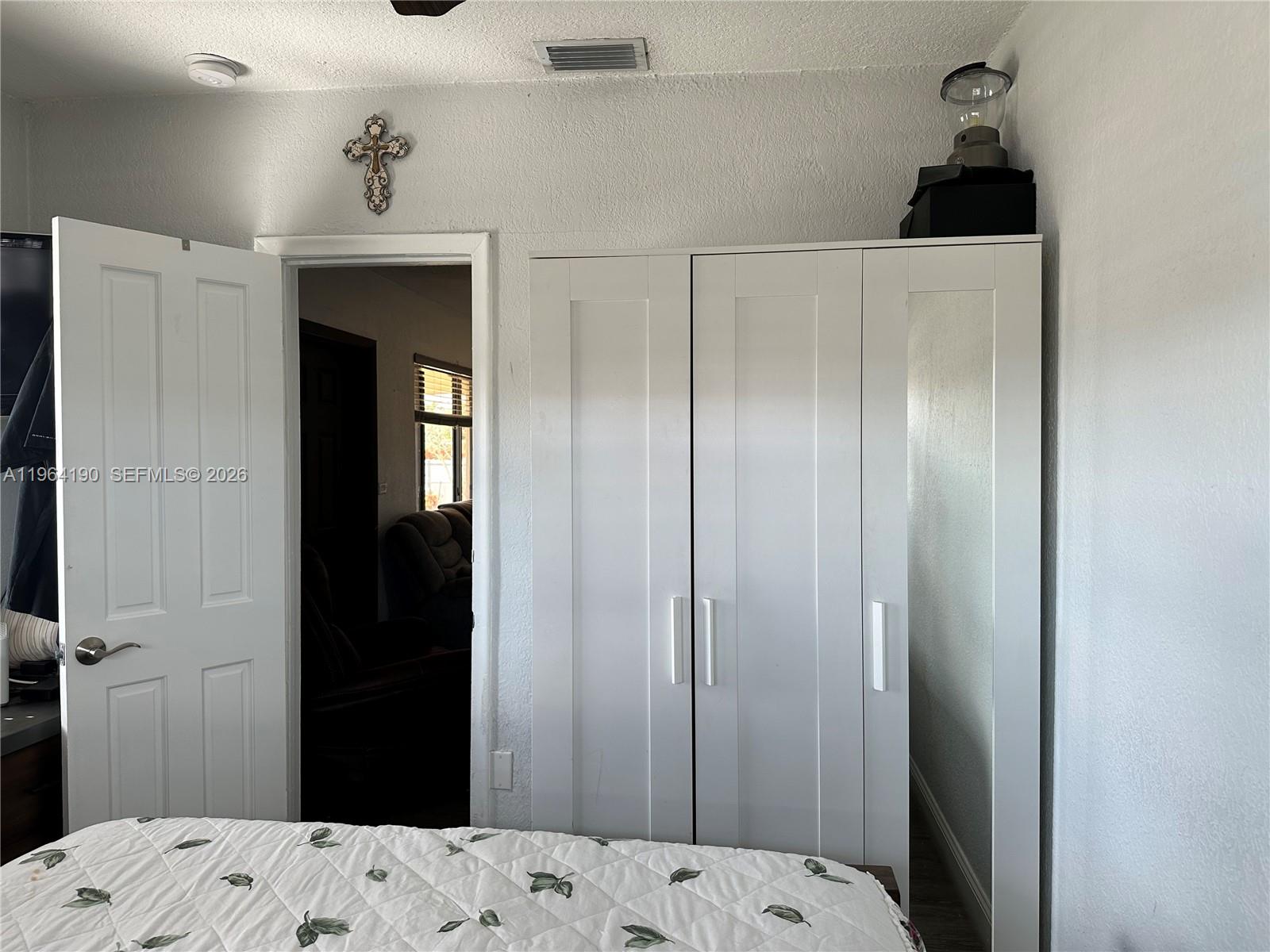 INGLESIDE PARK - Residential