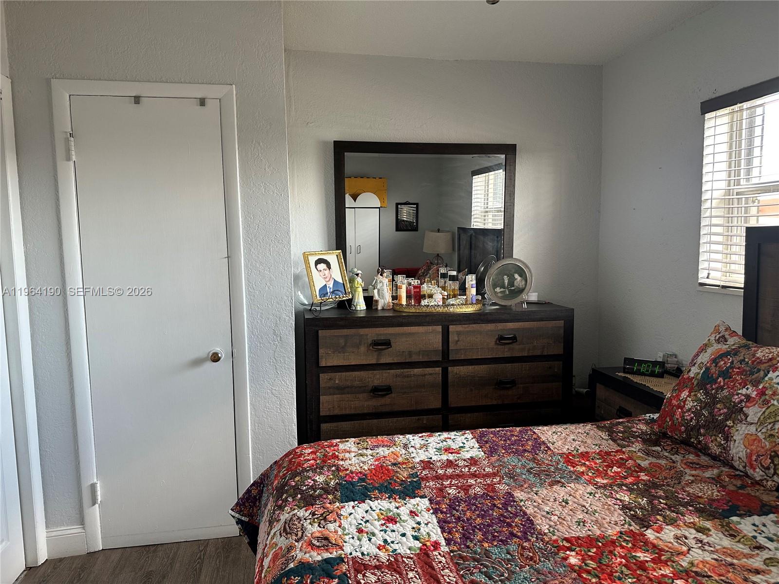 INGLESIDE PARK - Residential