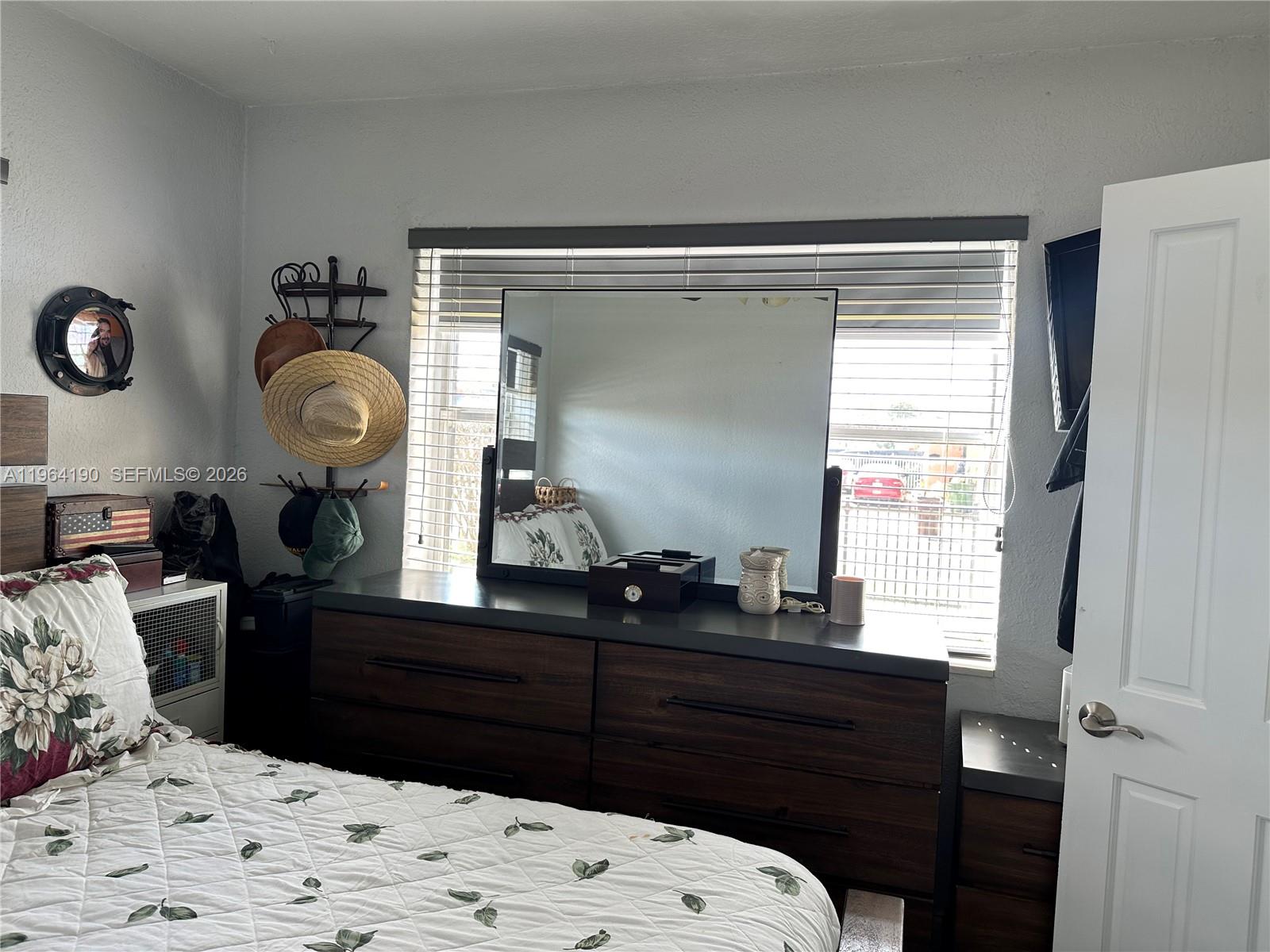 INGLESIDE PARK - Residential