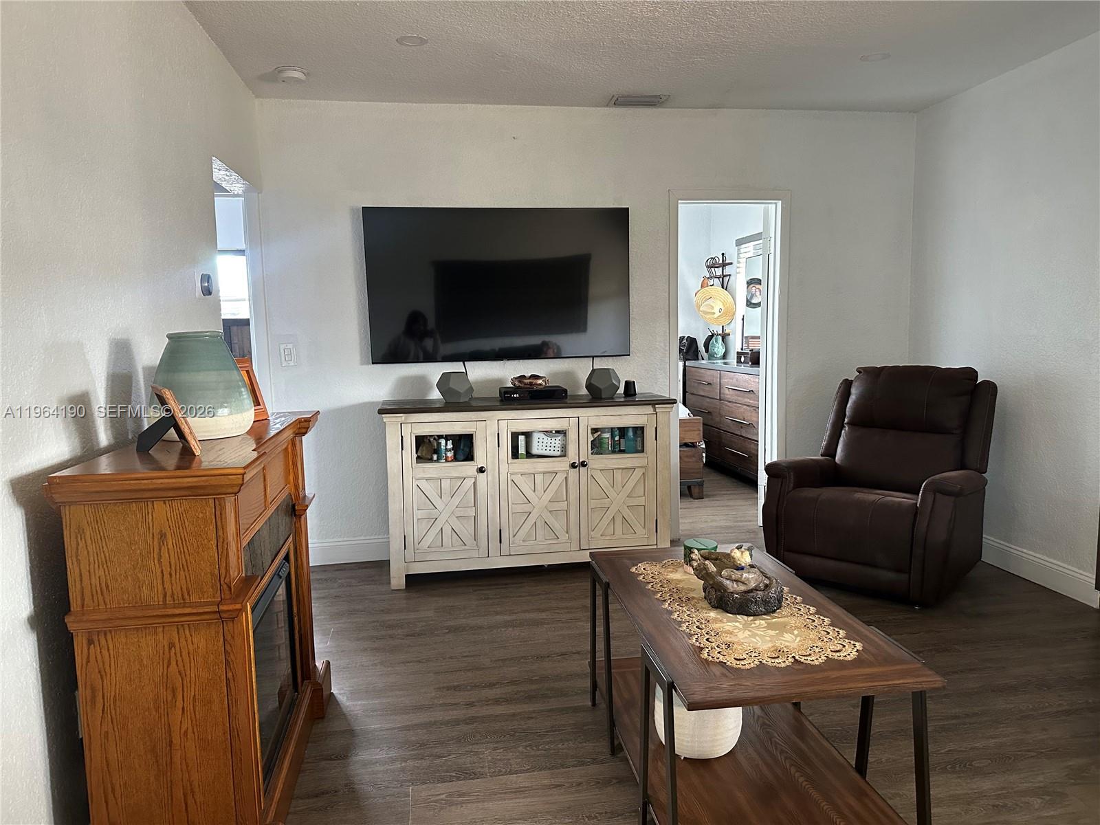 INGLESIDE PARK - Residential