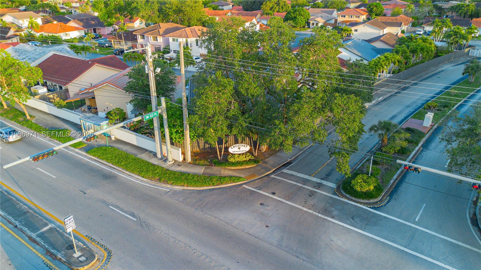 SUNSET MANSIONS - Residential