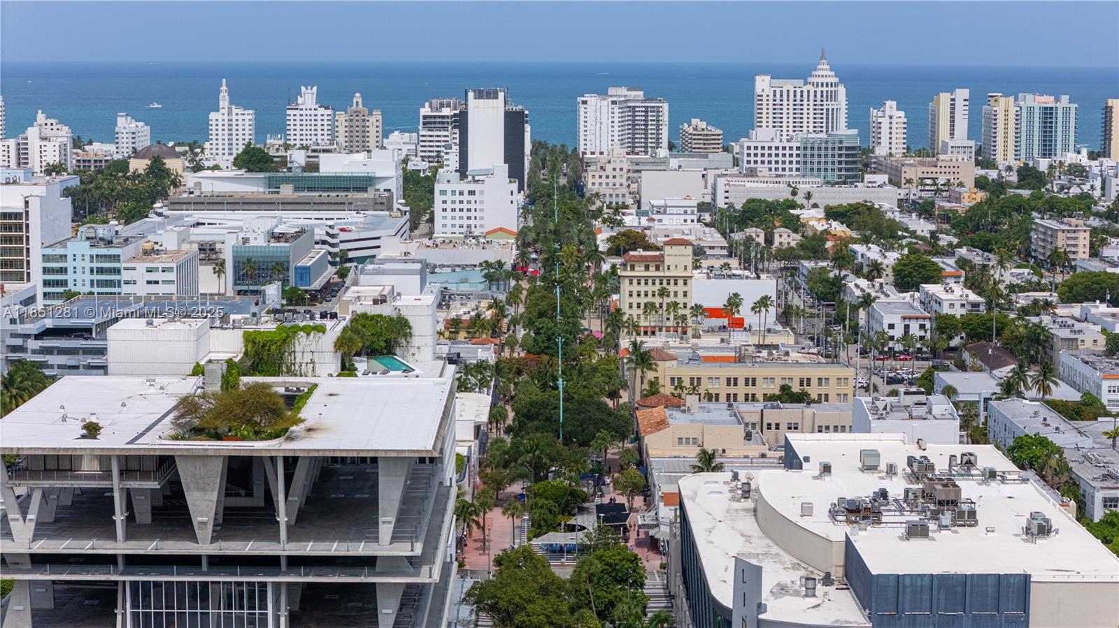 GOLDEN HOUSE CONDO - Residential