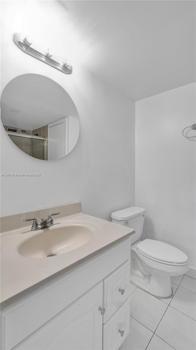 LINCOLN WEST TOWERS CONDO - Residential