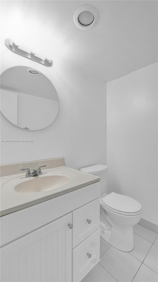 LINCOLN WEST TOWERS CONDO - Residential