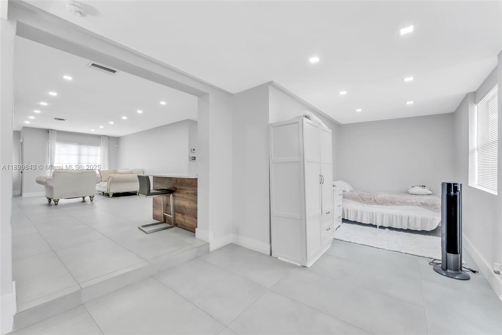 IBEC ADDITION NO 7 - Residential Lease