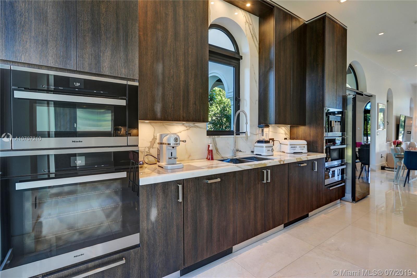 SOFIA ALEXIS ESTATES - Residential Lease