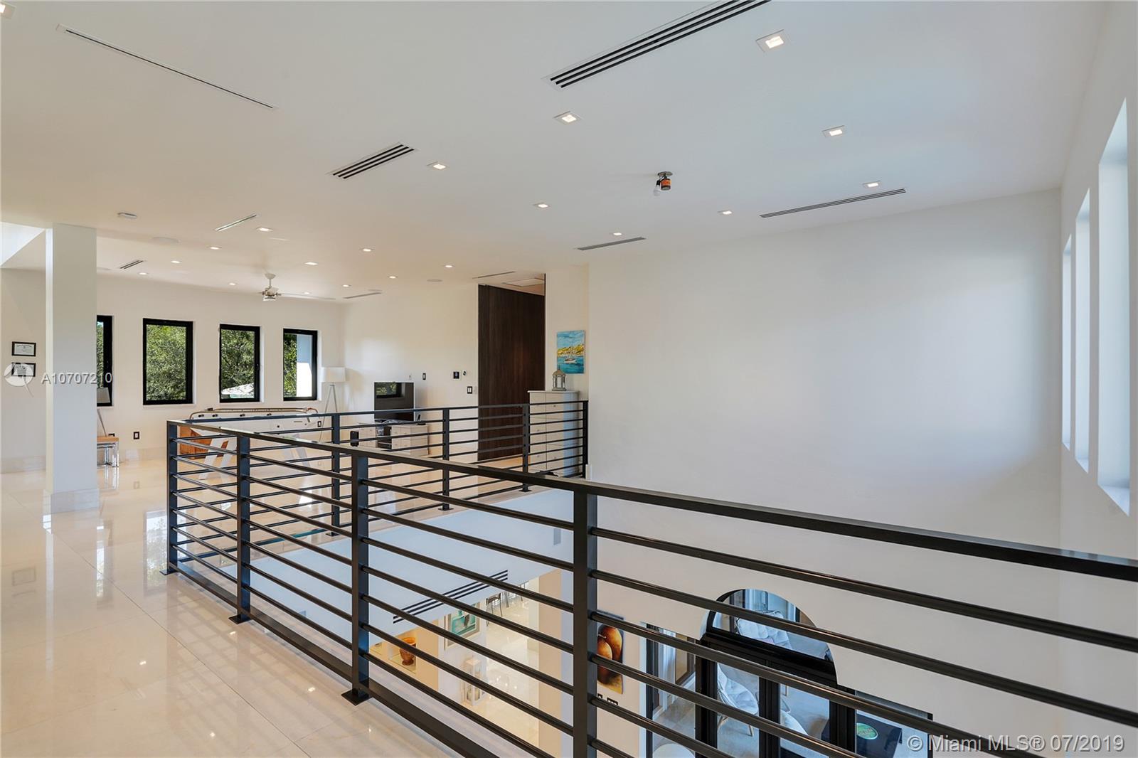 SOFIA ALEXIS ESTATES - Residential Lease