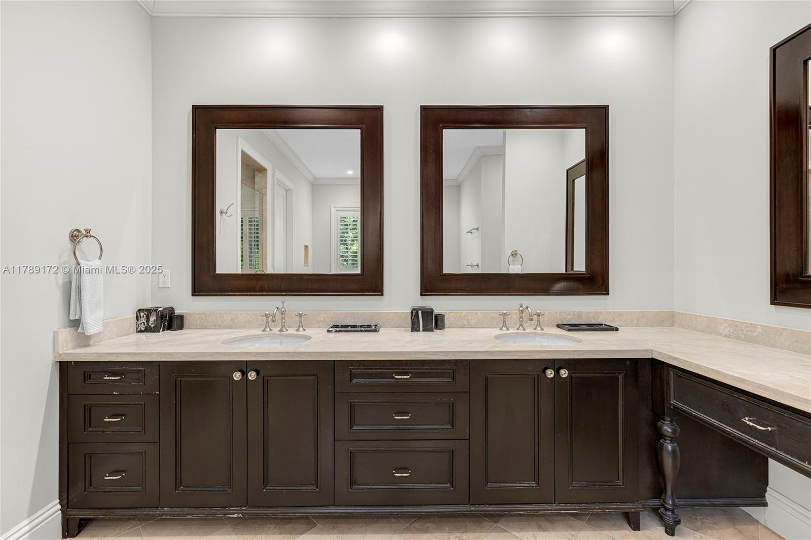BRICKELL FLAGLER - Residential