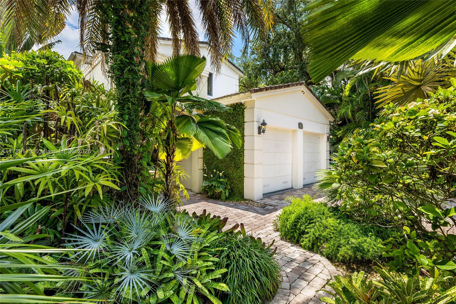 BRICKELL FLAGLER - Residential