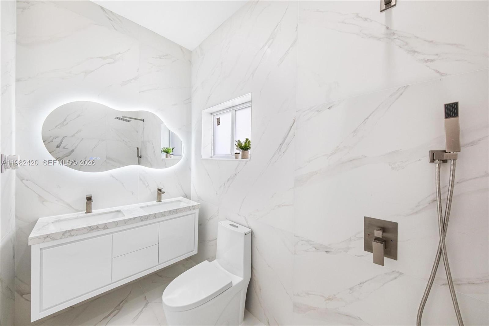 CAROL CITY CORR PL OF - Residential