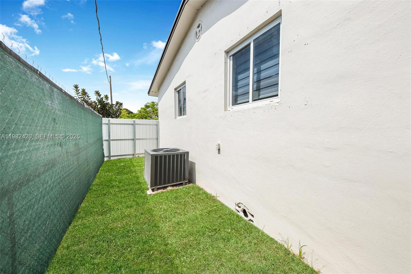 CAROL CITY CORR PL OF - Residential