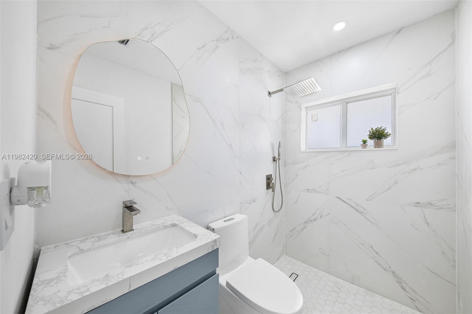 CAROL CITY CORR PL OF - Residential