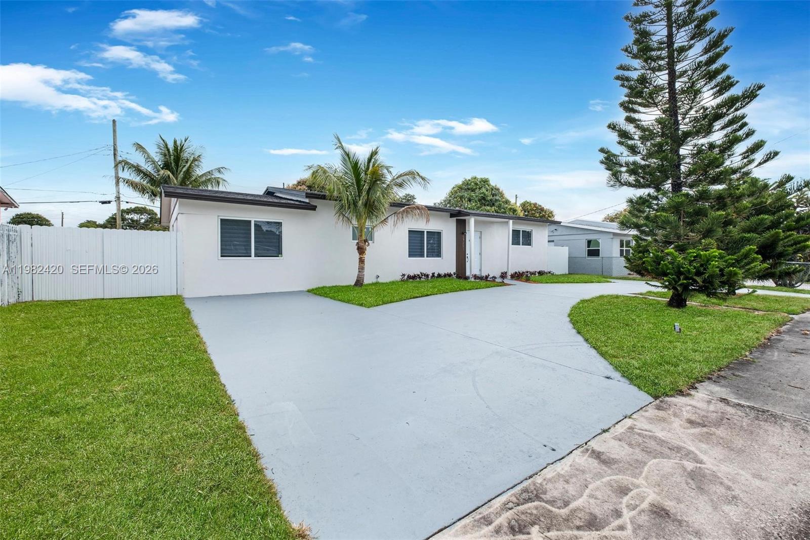 CAROL CITY CORR PL OF - Residential