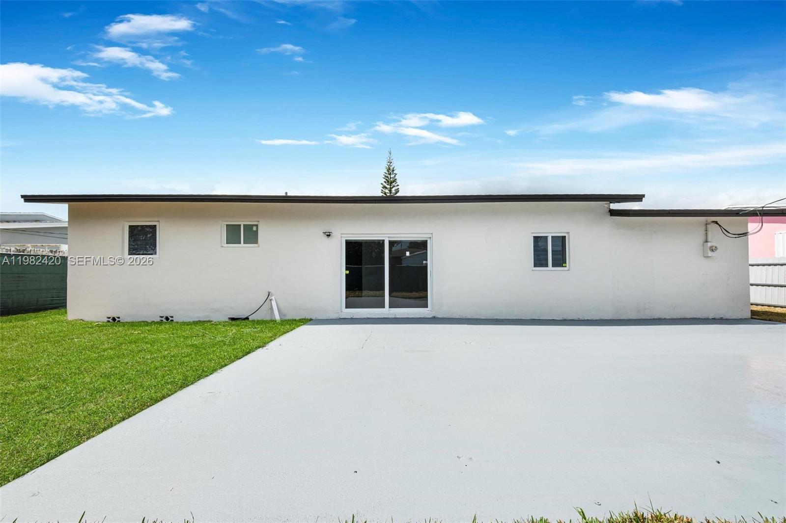 CAROL CITY CORR PL OF - Residential