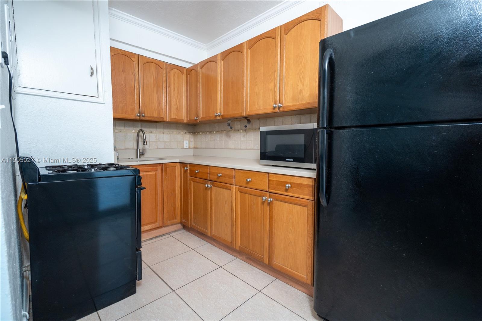 7435 Harding Ave 204A