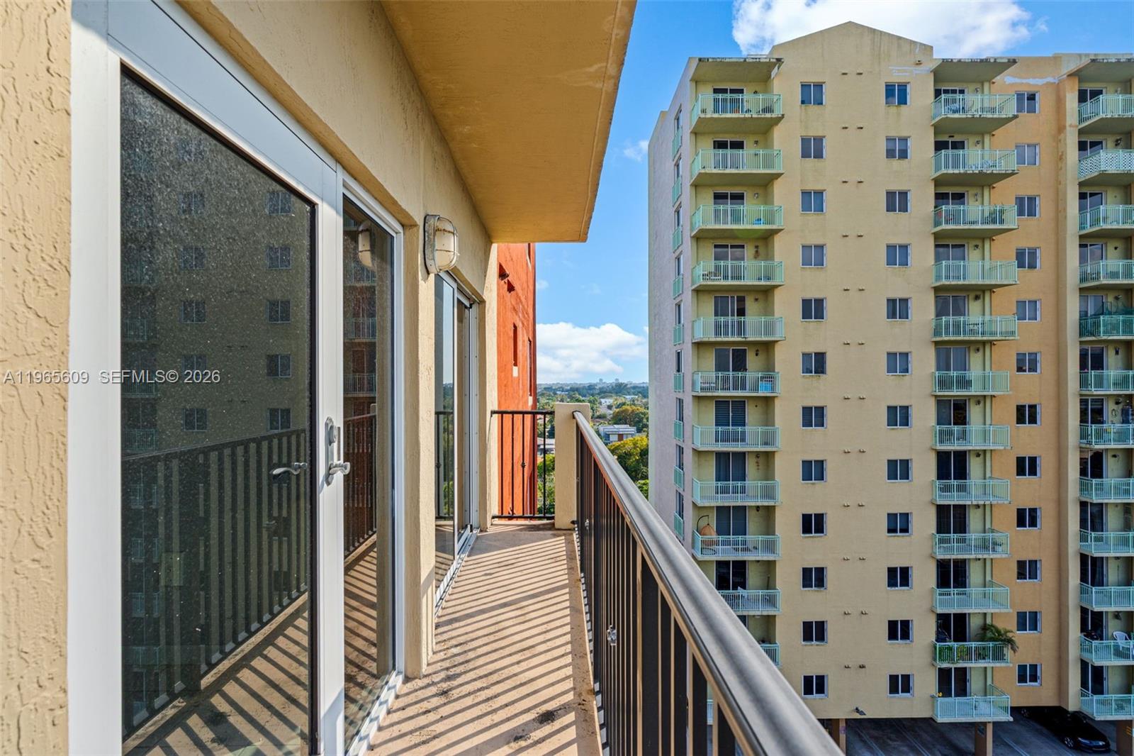 EMERALD PLAZA ON CORAL WAY - Residential