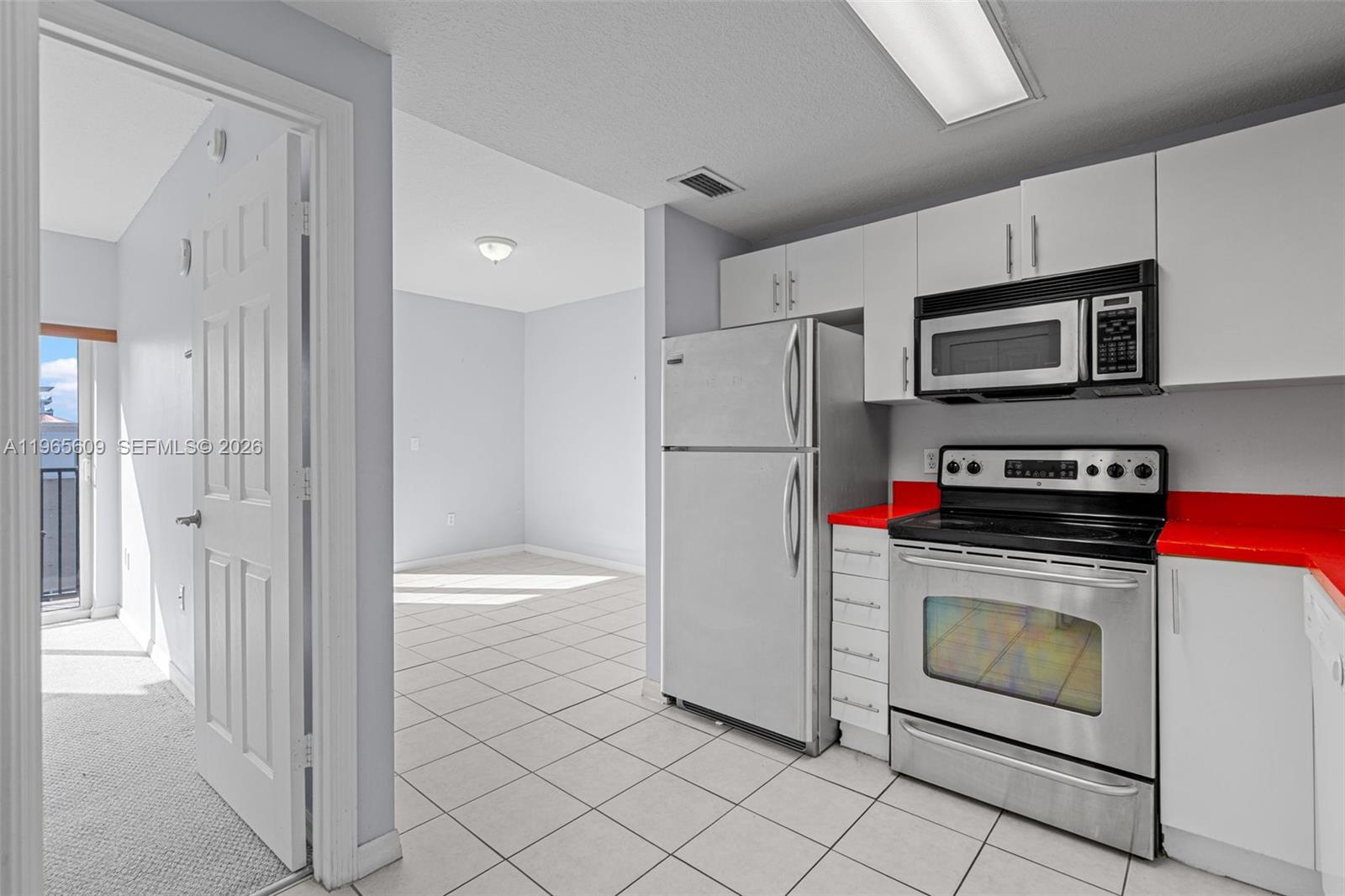 EMERALD PLAZA ON CORAL WAY - Residential