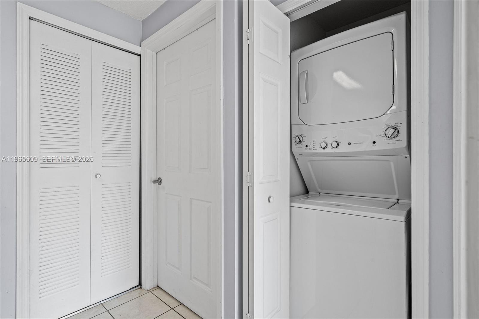 EMERALD PLAZA ON CORAL WAY - Residential