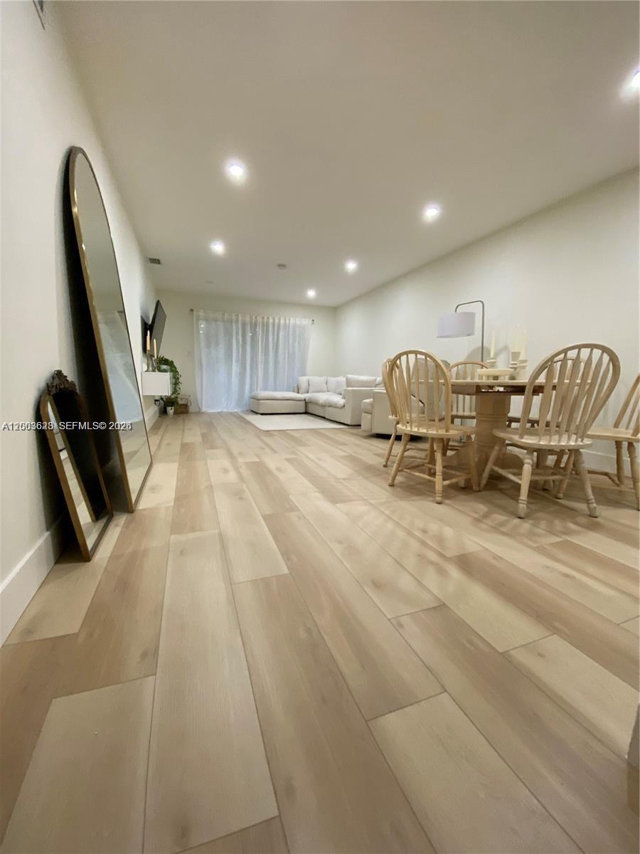 1200 Tallwood Ave 302